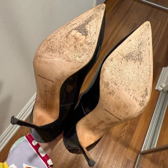 Patent Manolo Blahnik Stilettos - Picture 8 of 9